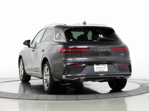 2026 Genesis GV70 2.5T Select