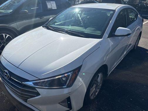 2020 Hyundai ELANTRA SEL