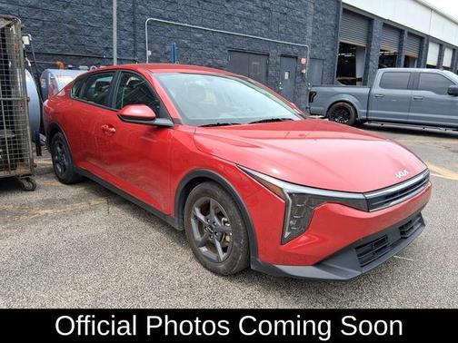 Currant Red 2025 Kia K4