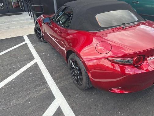 2019 Mazda MX-5 Miata Sport