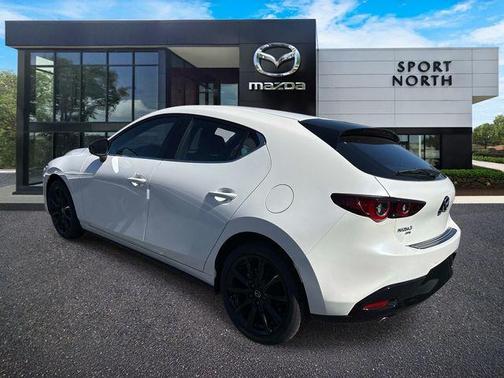 Snowflake White Pearl 2026 Mazda Mazda3 2.5 S Carbon Edition