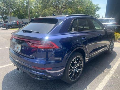 2021 Audi Q8 55 Premium Plus