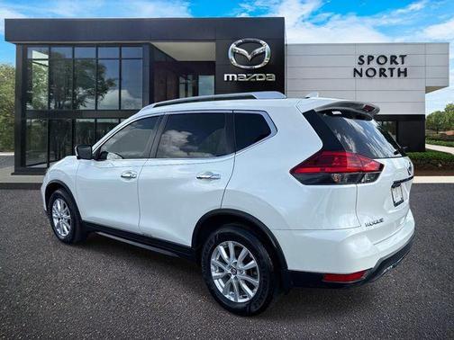 White 2017 Nissan Rogue SV