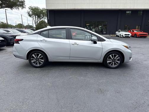 Brilliant Silver Metallic 2025 Nissan Versa 1.6 SV