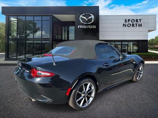 Jet Black 2016 Mazda MX-5 Miata Grand Touring