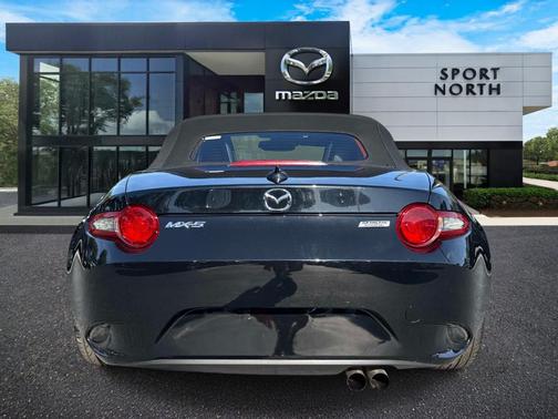 Jet Black 2016 Mazda MX-5 Miata Grand Touring