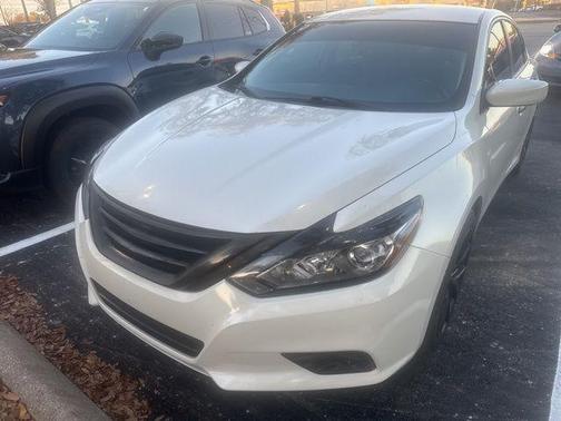 2016 Nissan Altima 2.5 SR