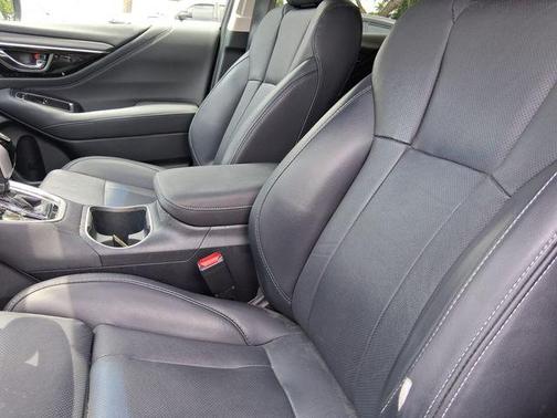 Crystal Black Silica 2020 Subaru Outback Limited XT
