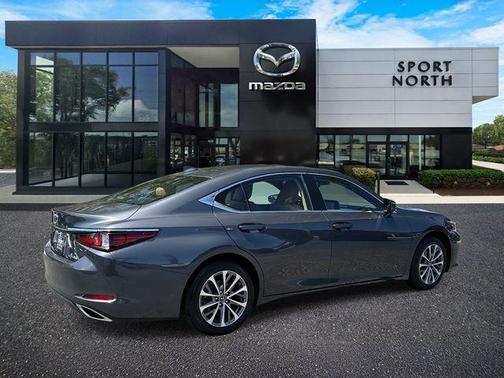 2023 Lexus ES 350 Base