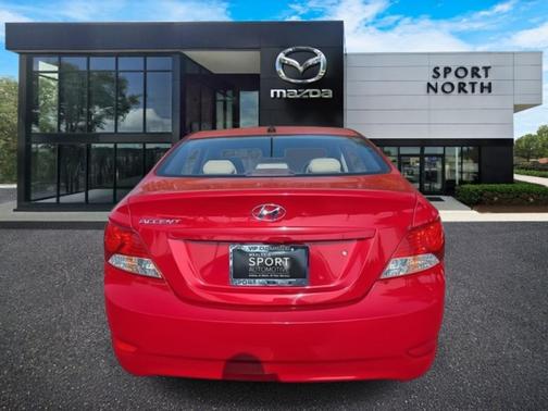 2012 Hyundai Accent GLS