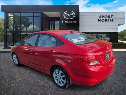 2012 Hyundai Accent GLS