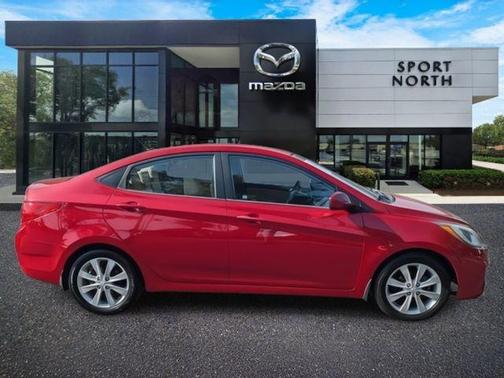 2012 Hyundai Accent GLS