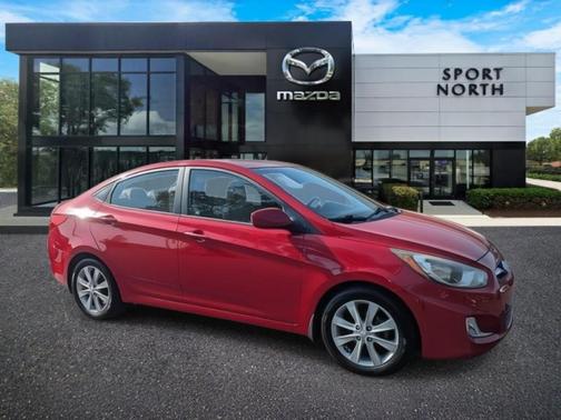 2012 Hyundai Accent GLS