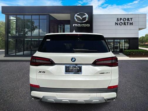 Mineral White Metallic 2022 BMW X5 PHEV xDrive45e