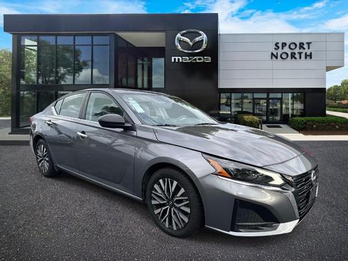 Gun Metallic 2024 Nissan Altima 2.5 SV