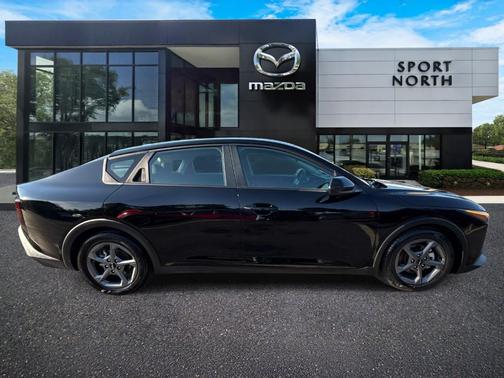 Aurora Black Pearl 2025 Kia K4