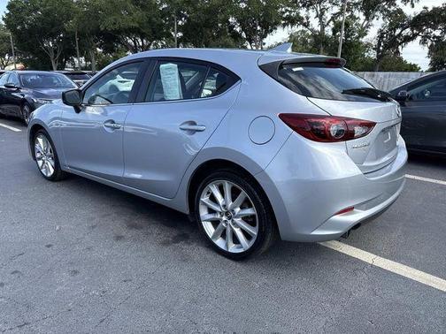 Sonic Silver Metallic 2017 Mazda Mazda3 Grand Touring