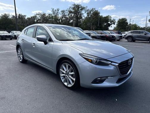 Sonic Silver Metallic 2017 Mazda Mazda3 Grand Touring