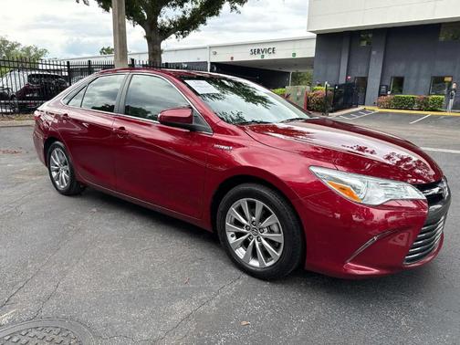 2015 Toyota Camry Hybrid XLE