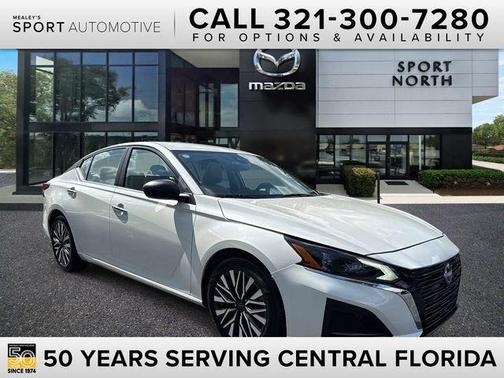 Pearl White Tri-Coat 2025 Nissan Altima SV