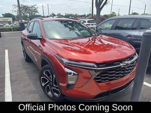 Cayenne Orange Metallic 2024 Chevrolet Trax 2RS