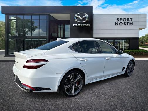 2024 Genesis G70 2.5T