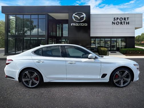 2024 Genesis G70 2.5T