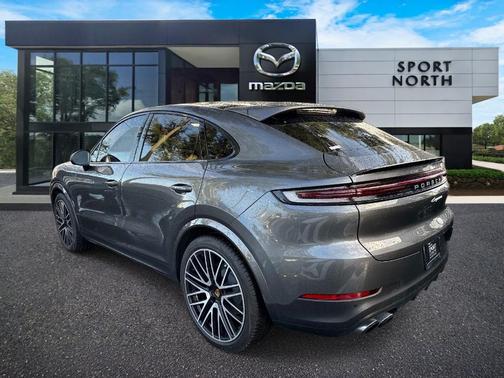 Quartzite Grey Metallic 2024 Porsche Cayenne AWD