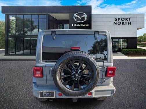 2022 Jeep Wrangler Unlimited Sahara High Altitude