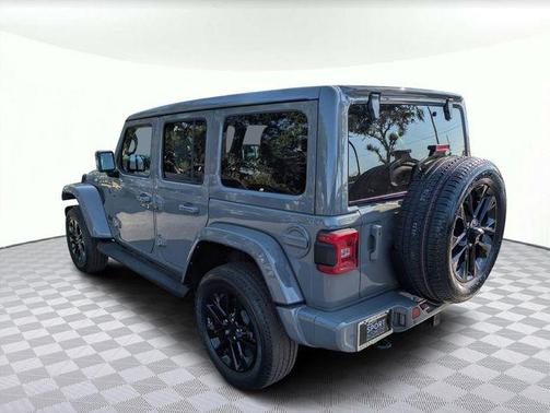 2022 Jeep Wrangler Unlimited Sahara High Altitude
