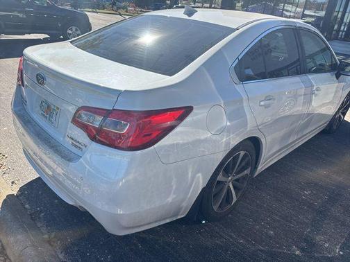2017 Subaru Legacy 3.6R Limited