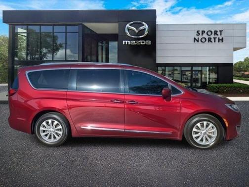 2019 Chrysler Pacifica Touring-L