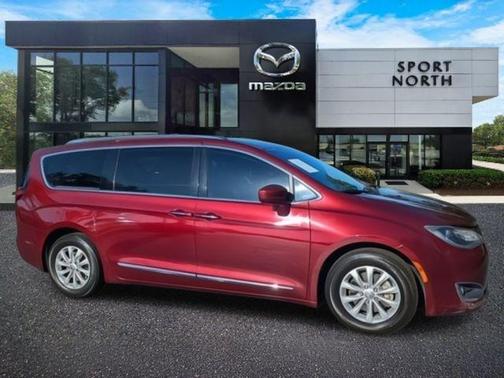 2019 Chrysler Pacifica Touring-L