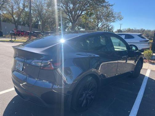 2025 Tesla Model Y Long Range