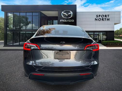 2025 Tesla Model Y Long Range