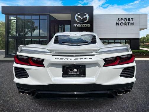 White Pearl Metallic 2023 Chevrolet Corvette Stingray w/3LT