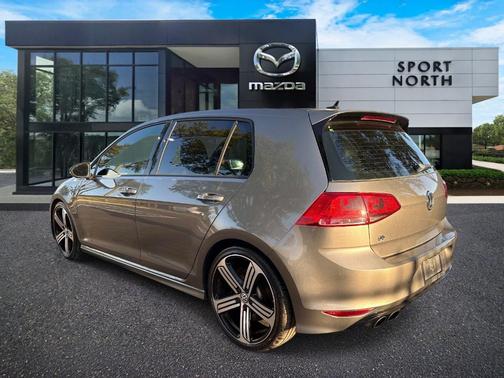 2016 Volkswagen Golf R 4-Door