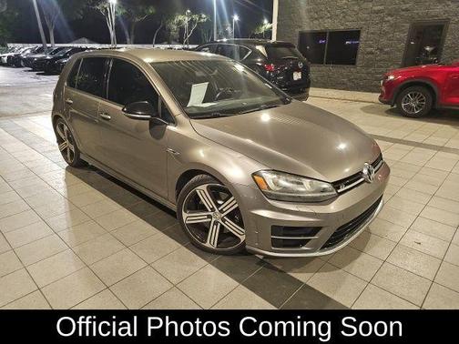 2016 Volkswagen Golf R 4-Door