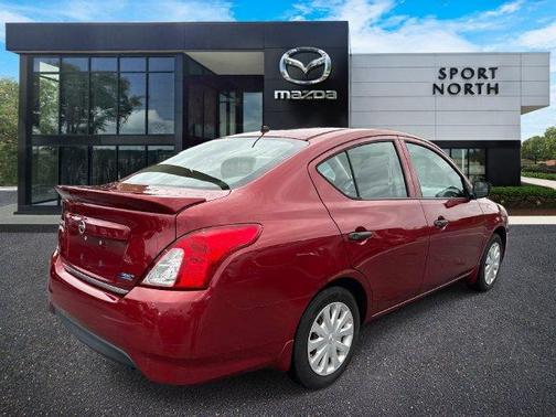 Cayenne Red 2016 Nissan Versa 1.6 S+