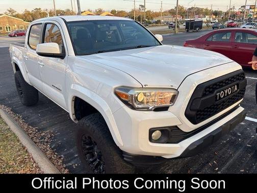 2017 Toyota Tacoma SR5