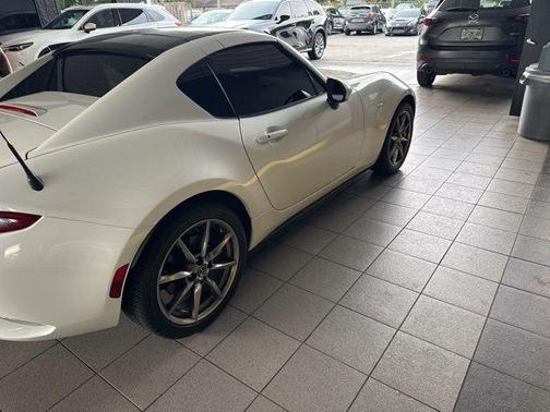 2022 Mazda MX-5 Miata RF Grand Touring