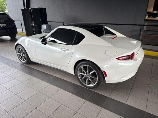 2022 Mazda MX-5 Miata RF Grand Touring