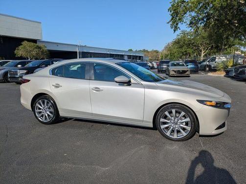 2023 Mazda Mazda3 FWD w/Preferred Package