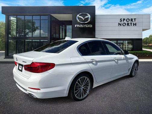 Alpine White 2018 BMW 540 i