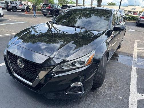 2021 Nissan Altima 2.5 SR