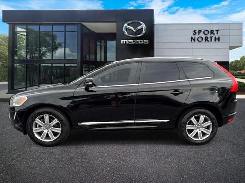 Onyx Black Metallic 2017 Volvo XC60 T5 Inscription