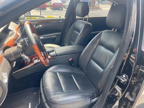 2010 Mercedes-Benz S-Class S 550