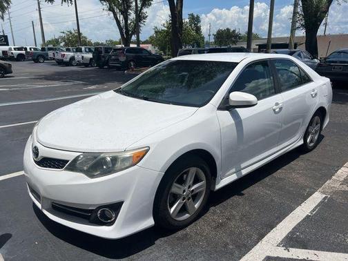 2014 Toyota Camry SE
