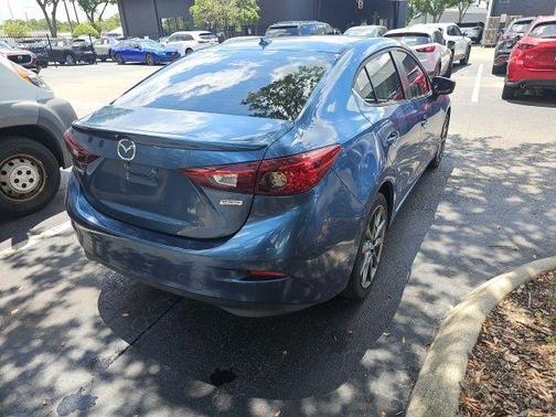 2018 Mazda Mazda3 Touring