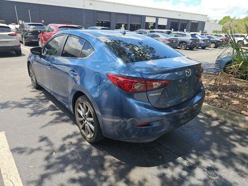 2018 Mazda Mazda3 Touring